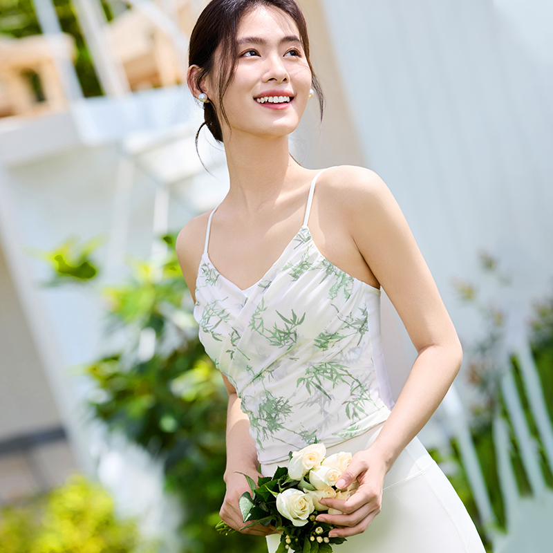 QUEEN YOGA新款運動背心女時尚抽褶美胸瑜伽背心上衣（附贈拆卸式胸墊）