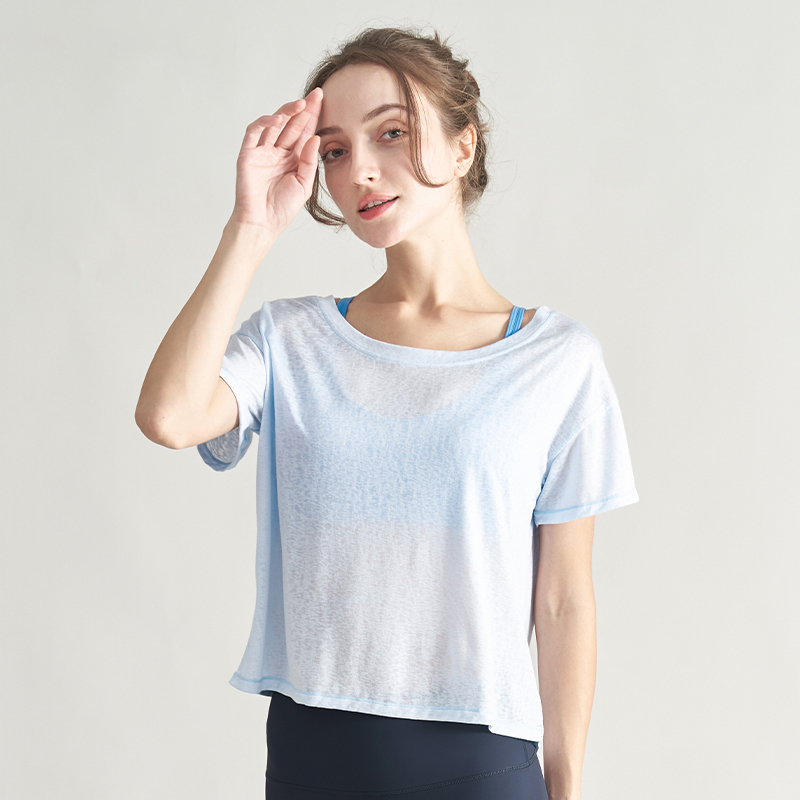 QUEEN YOGA短款外搭罩衫----點選顏色，再選尺寸出現模特相應的照片