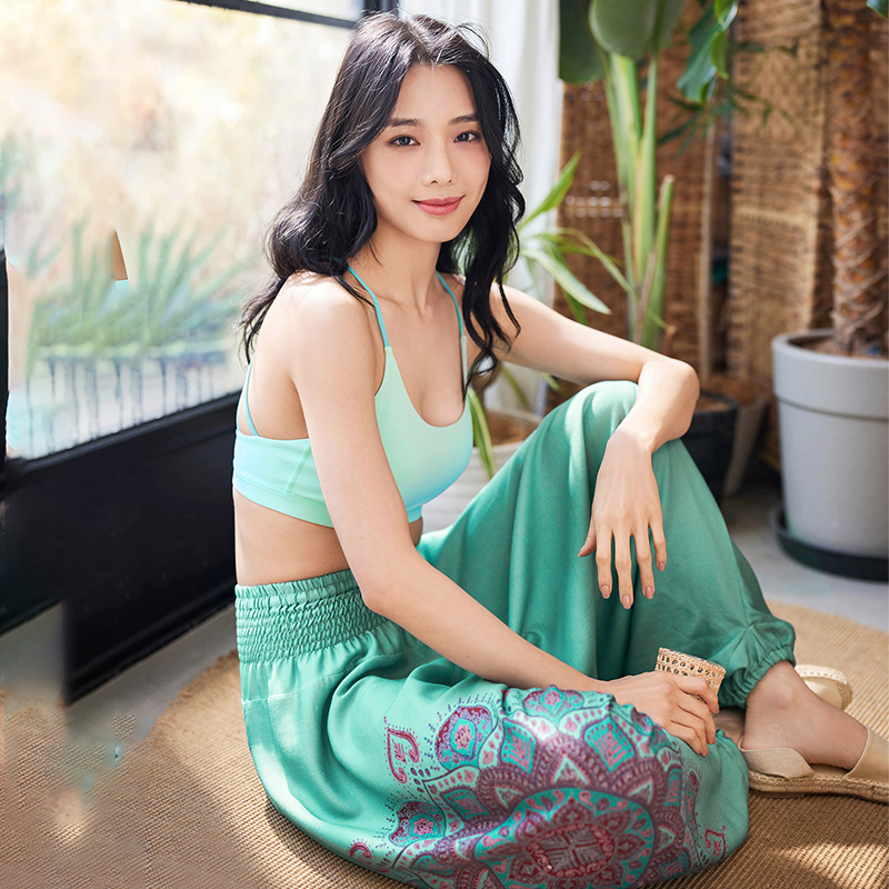 QUEEN YOGA新款禪風絲麻九分褲(點選顏色再選尺寸，會出現對應的模特圖)