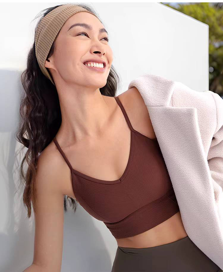 QUEEN YOGA瑜伽無縫基礎修身收腰顯瘦簡約優雅運動跑步健身BRA內衣（內含胸墊）