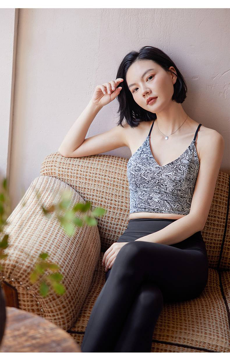 QUEEN YOGA瑜伽性感提花美背運動健身背心（內含胸墊）