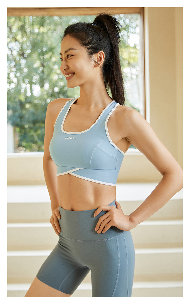 QUEEN YOGA 高強度運動健身背心(附可拆卸式胸墊)
