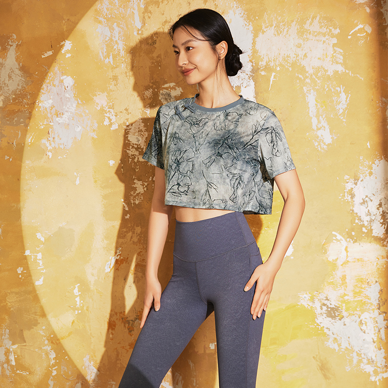 QUEEN YOGA 寬鬆印染透氣運動T恤罩衫
