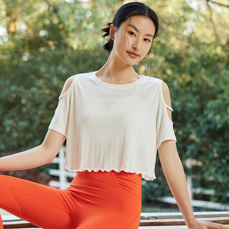 QUEEN YOGA 寬鬆露肩短款運動瑜珈T恤