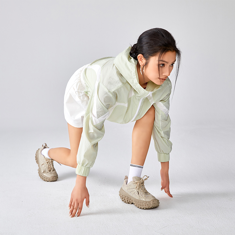 QUEEN YOGA瑜伽新款運動防風防曬撞色連帽小短款外套