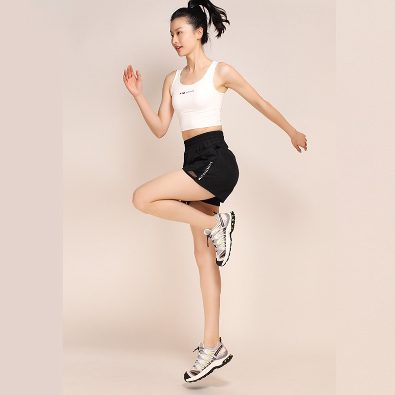 QUEEN YOGA泡泡格冰絲休閒運動短褲
