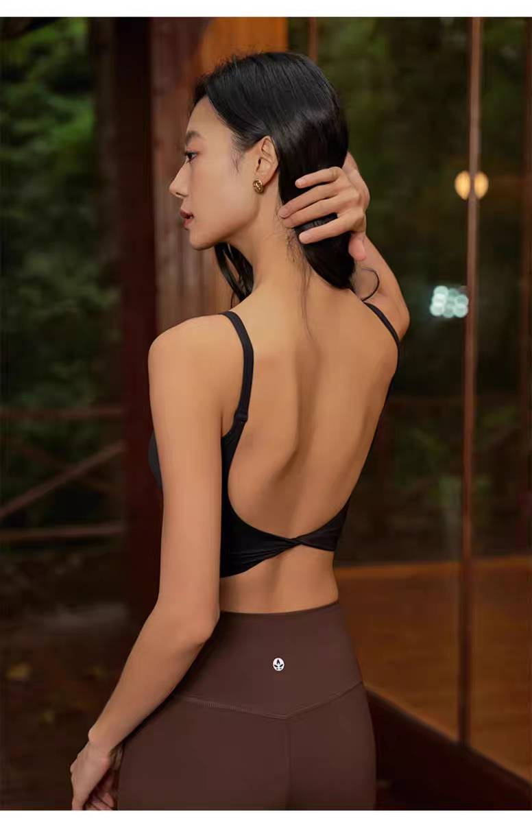 QUEEN YOGA瑜伽新款專業時尚高級感健身運動BRA小可愛（固定一體杯）