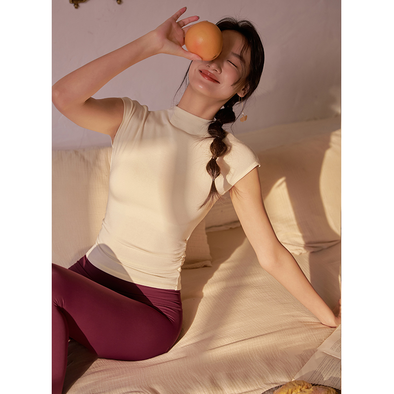 QUEEN YOGA瑜伽秋冬新品短袖健身外穿專業高端時尚運動外搭罩衫