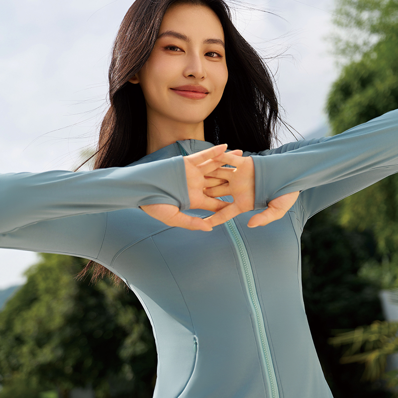 QUEEN YOGA輕盈透氣防風連帽外套