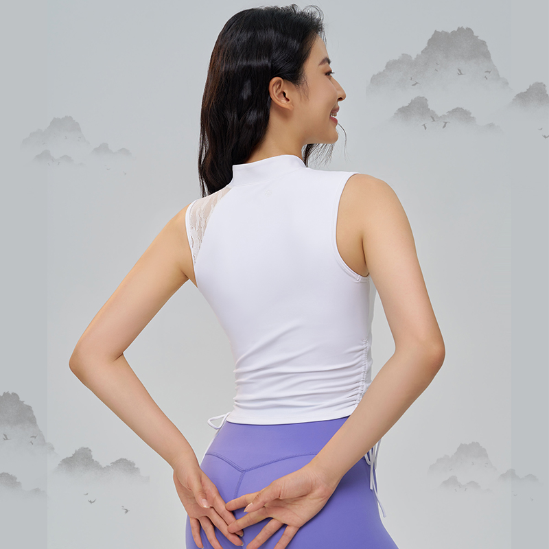 QUEEN YOGA蕾絲盤扣時尚拼接運動瑜珈背心(附可拆卸式胸墊)