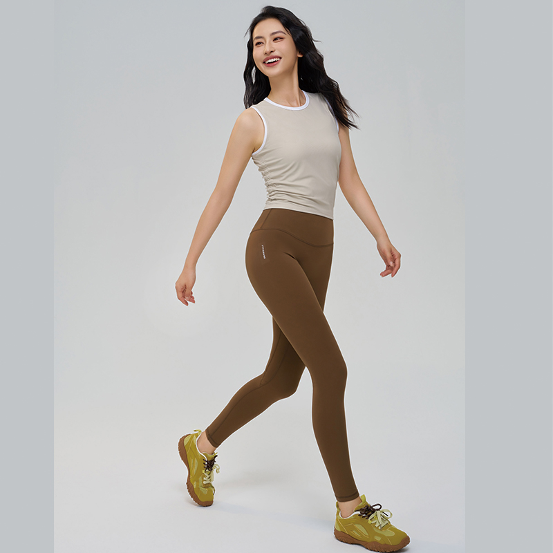 QUEEN YOGA美式時尚圓領運動瑜珈背心(無胸墊款)