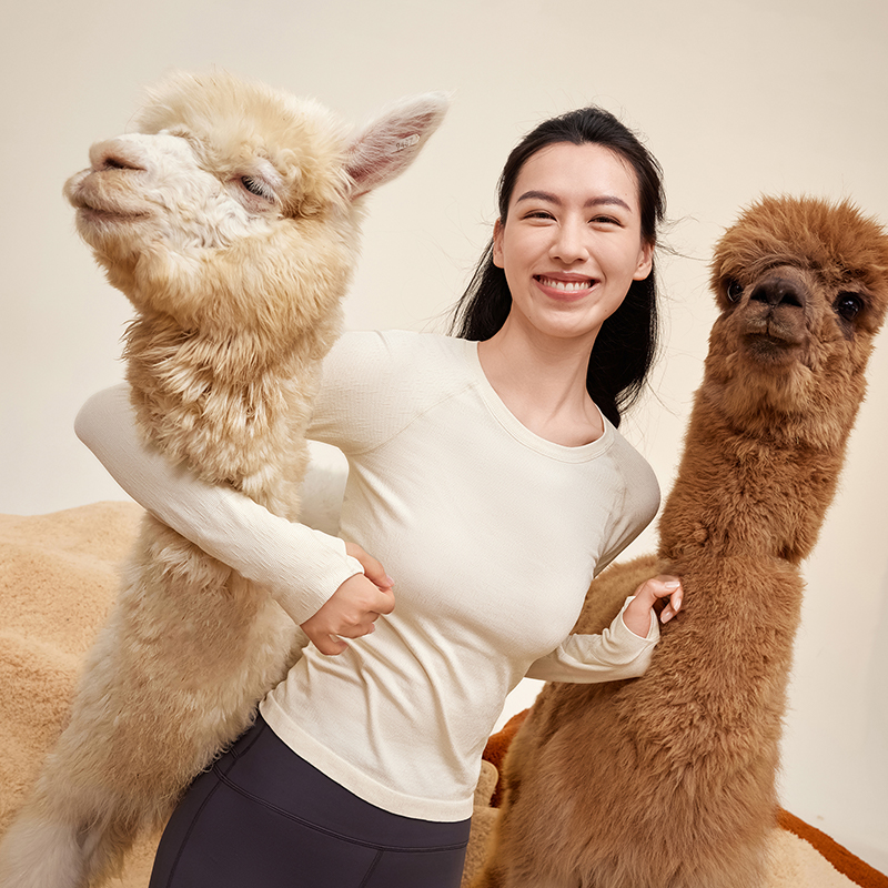 QUEEN YOGA瑜伽圓領簡約透氣時尚大方運動戶外一體織長袖上衣（無胸墊款）