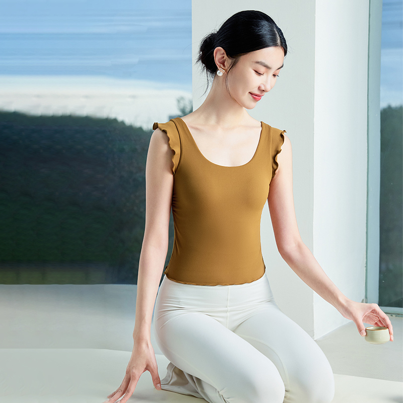 QUEEN YOGA瑜伽運動背心運動舒適小可愛（固定一體杯）