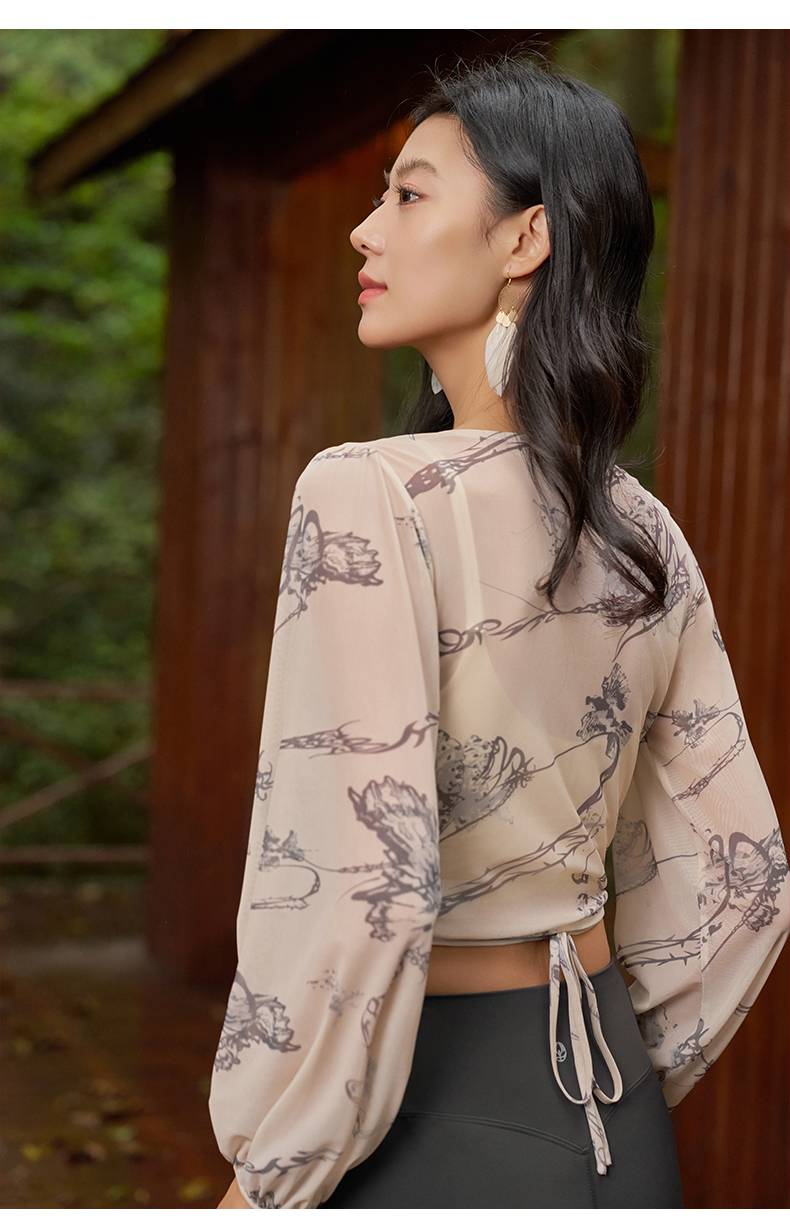 QUEEN YOGA瑜伽長袖運動外搭罩衫（無胸墊款）