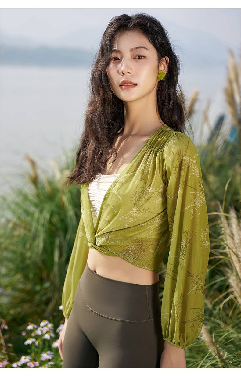 QUEEN YOGA瑜伽長袖運動外搭罩衫（無胸墊款）