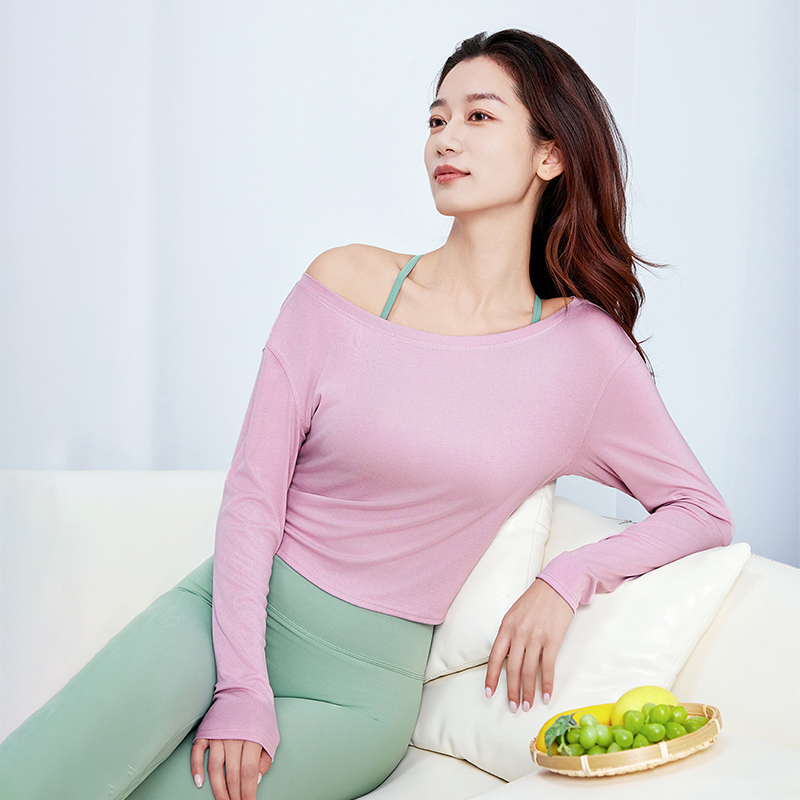 QUEEN YOGA瑜伽服休閒舒適簡約一字領修身顯瘦長袖外搭上衣（無罩杯款）