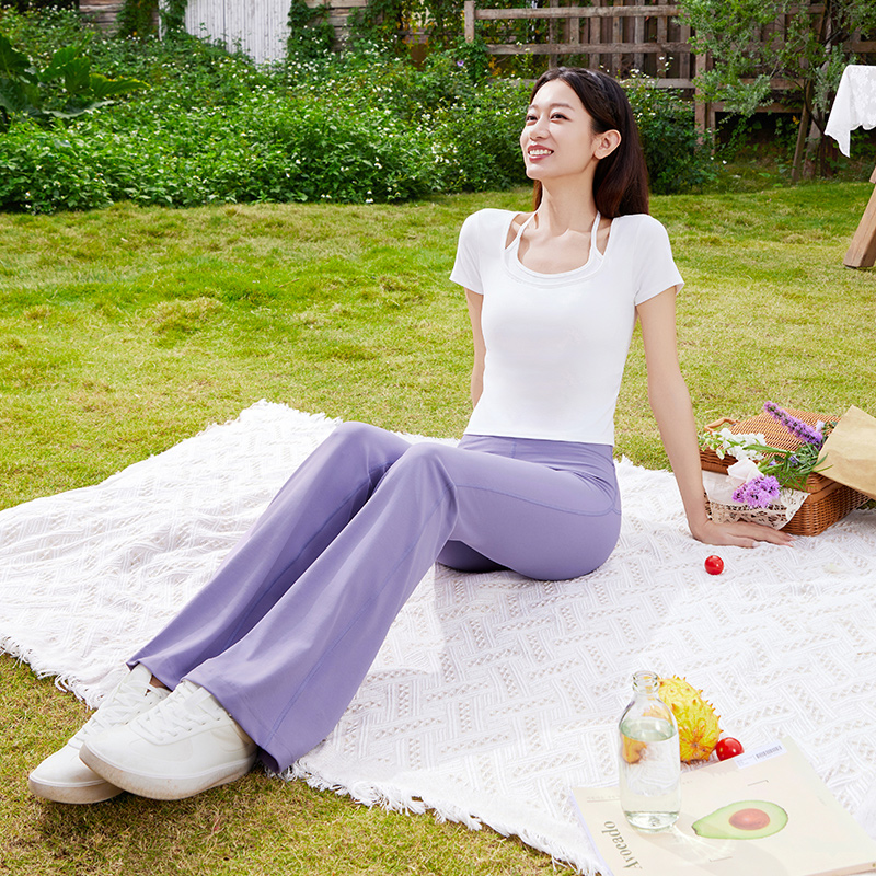 QUEEN YOGA瑜伽服休閒時尚T恤假兩件上衣顯瘦一體杯（固定一體杯）