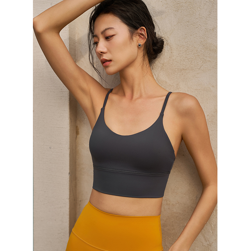 QUEEN YOGA萊卡經典圓領細肩帶運動瑜伽Bra(附贈可拆卸式胸墊)