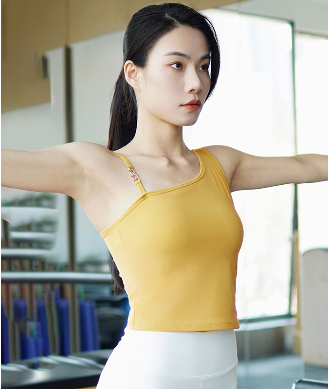 QUEEN YOGA瑜伽服運動健身不對稱肩帶背心小可愛（附贈拆卸式胸墊）
