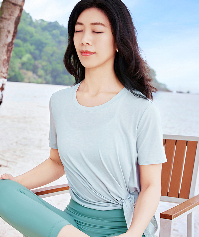QUEEN YOGA瑜伽服運動休閒設計感圓領短袖T恤戶外跑步上衣外搭罩衫（無胸墊款）
