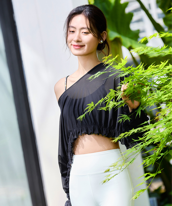 QUEEN YOGA瑜伽服新款個性圓領顯瘦網紗長袖外搭罩衫