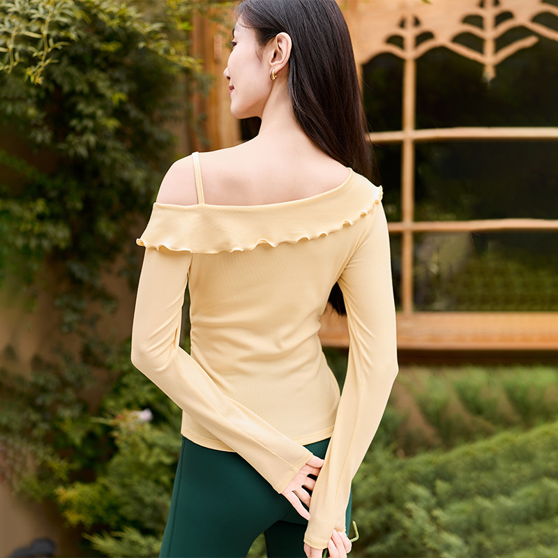 QUEEN YOGA瑜伽服天絲萊賽爾一字肩一體杯優雅瑜伽長袖上衣（固定一體杯）