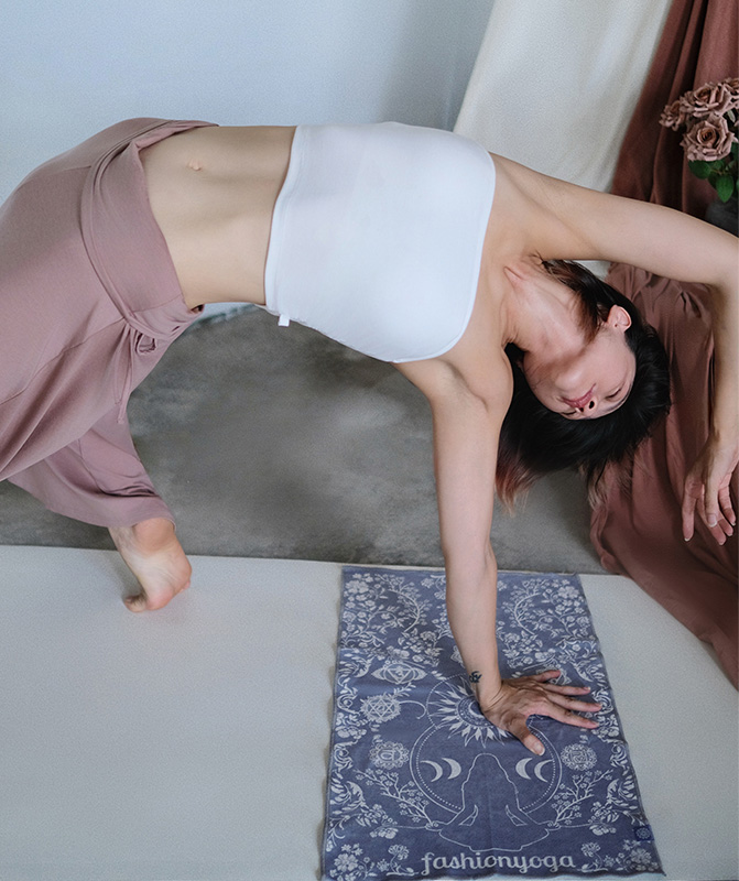 QUEEN YOGA瑜伽運動止滑加厚柔軟什麼雙面瑜伽小鋪巾