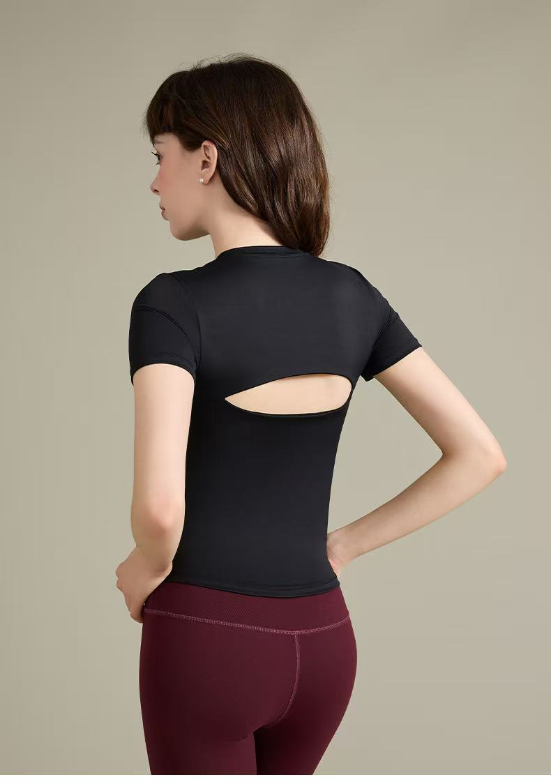 QUEEN YOGA圓領修身運動瑜伽短袖上衣（附可拆卸式胸墊）