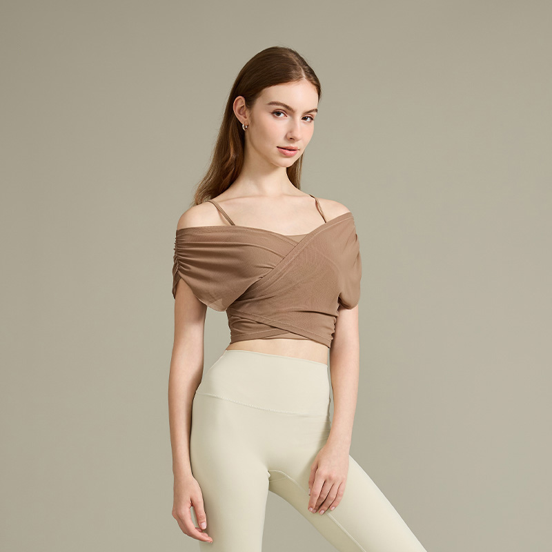 QUEEN YOGA氣質短版運動瑜伽假兩件短袖上衣（附可拆卸式胸墊）