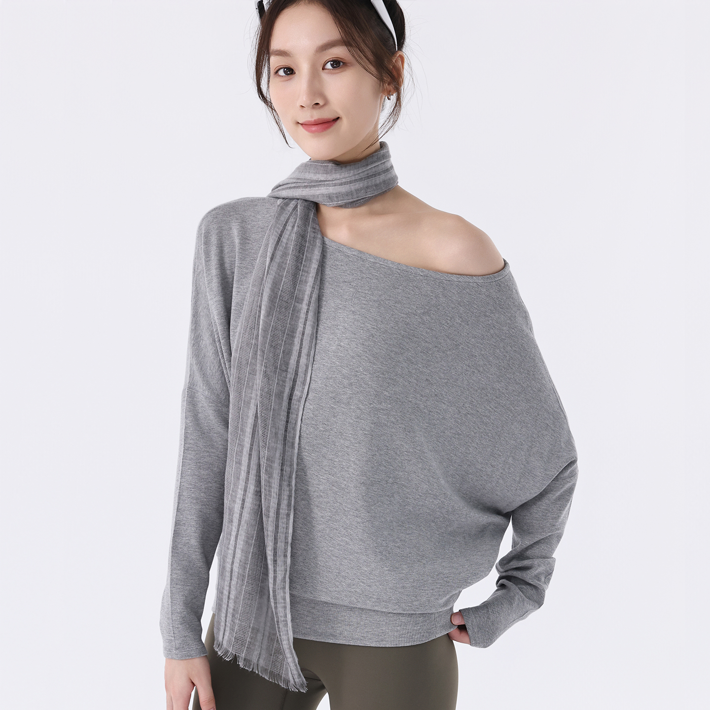 QUEEN YOGA極簡透氣寬鬆落肩袖運動瑜伽長袖T恤