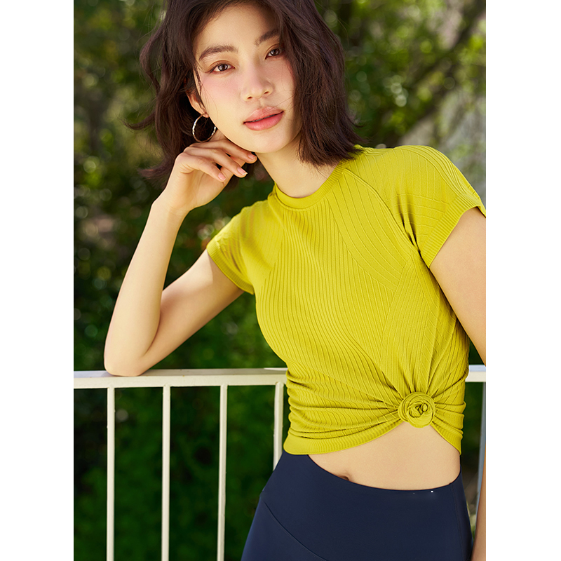 QUEEN YOGA瑜伽服新品短袖健身外穿專業時尚高級感外搭罩衫（無胸墊款）