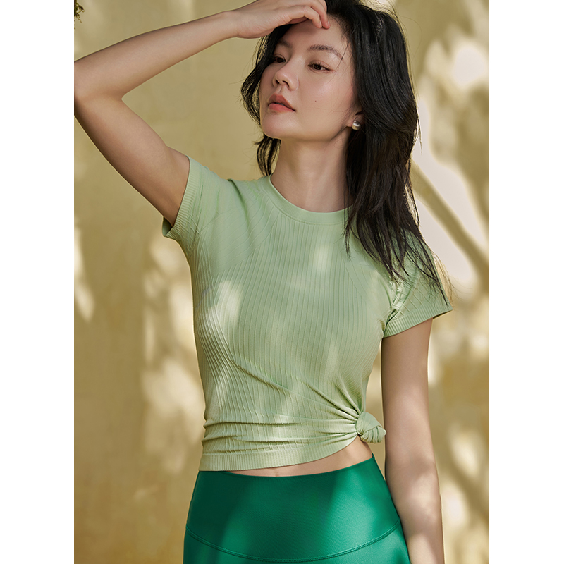 QUEEN YOGA瑜伽服新品短袖健身外穿專業時尚高級感外搭罩衫（無胸墊款）