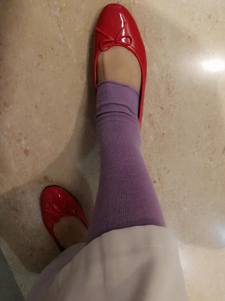 瑜伽露趾中長筒襪套