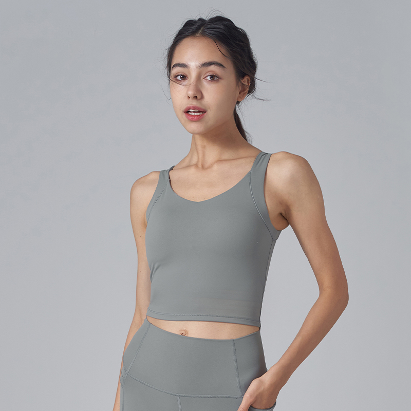 QUEEN YOGA短版美背瑜伽背心（內含胸墊）