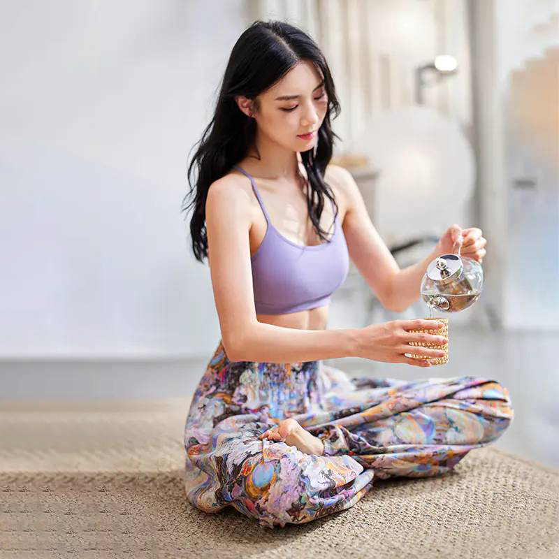 QUEEN YOGA新款禪風絲麻九分褲(點選顏色再選尺寸，會出現對應的模特圖)